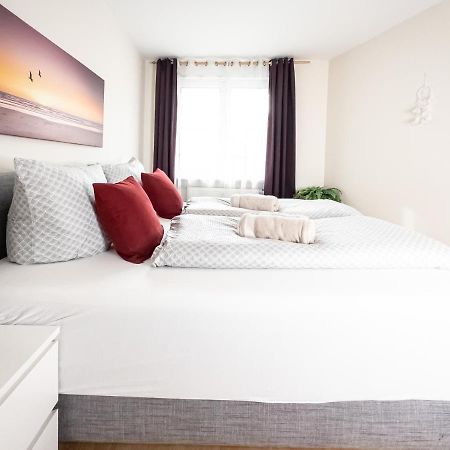 Ambiente-Wohnung - Zentrum Und Park In 5 Minuten Zu Fuss - Parkplatz - Netflix Λειψία Εξωτερικό φωτογραφία