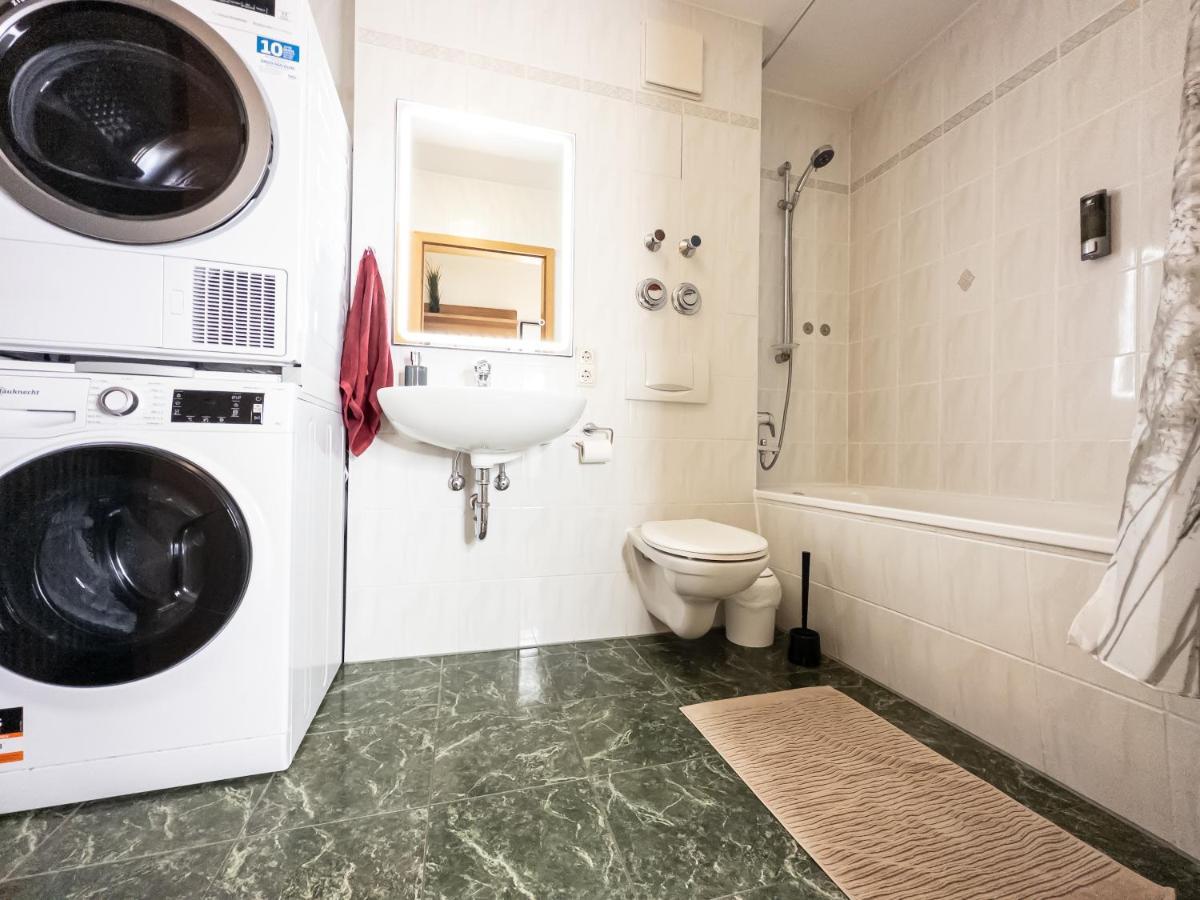 Ambiente-Wohnung - Zentrum Und Park In 5 Minuten Zu Fuss - Parkplatz - Netflix Λειψία Εξωτερικό φωτογραφία